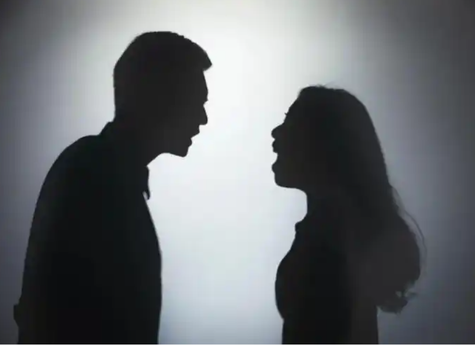 绍兴侦探调查社：热水器泄压阀漏水正常吗